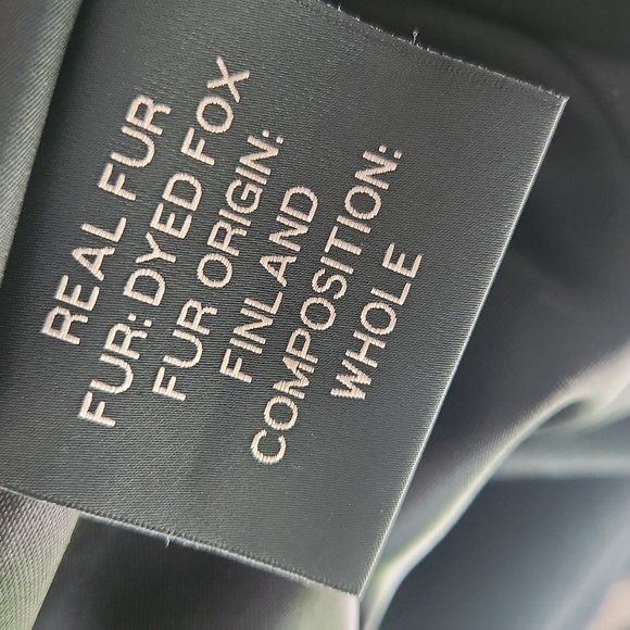 Black hooded Coat - Picture 10 of 11